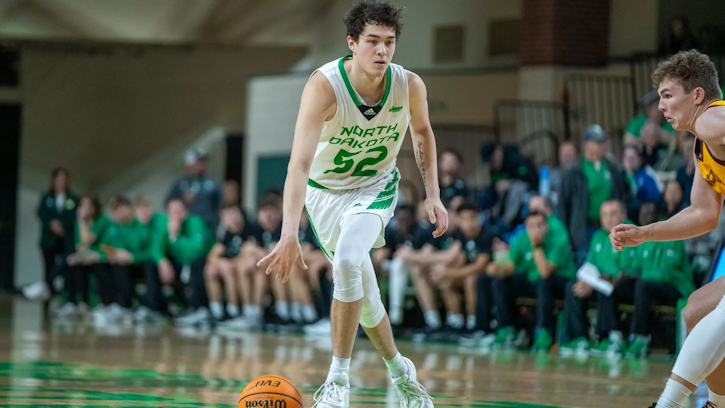 26 Point Performance by Treysen Eaglestaff (Cheyenne River Sioux) Leads North Dakota to Win over Concordia-Moorhead