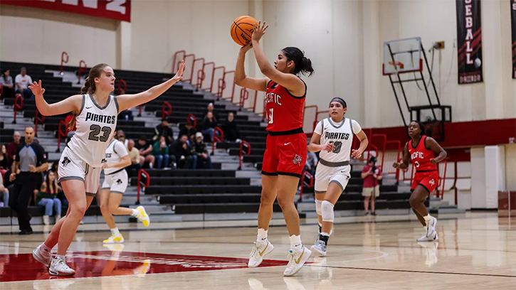 Jasmine Olivar (San Carlos Apache) Provided 12 Points for Pacific University as Boxers fall to Southwestern (TX)