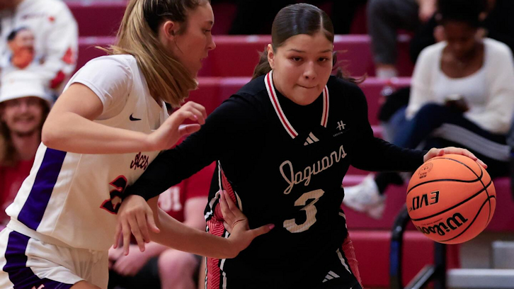 Shania Nichols-Vannett (Mille Lacs Band of Ojibwe) Led Indiana University-Indianapolis with 24 Points as Jaguars Fall to Purdue-Fort Wayne