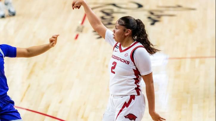 Kiki Smith (Comanche) Scored 12 Points for Arkansas in 87-70 win over Central Arkansas