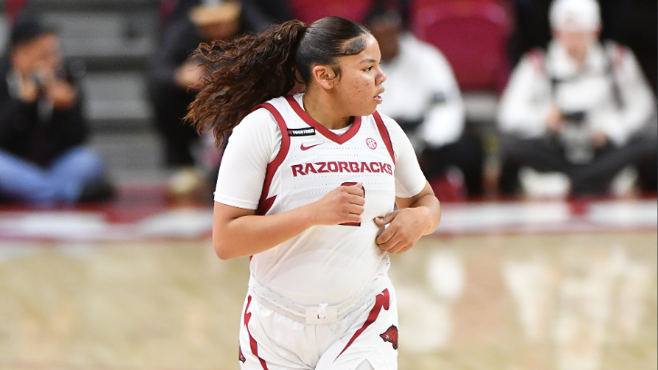 Sophomore guard Kiki Smith (Comanche) led all scorers with a season high 23 points as Arkansas Falls to Alabama