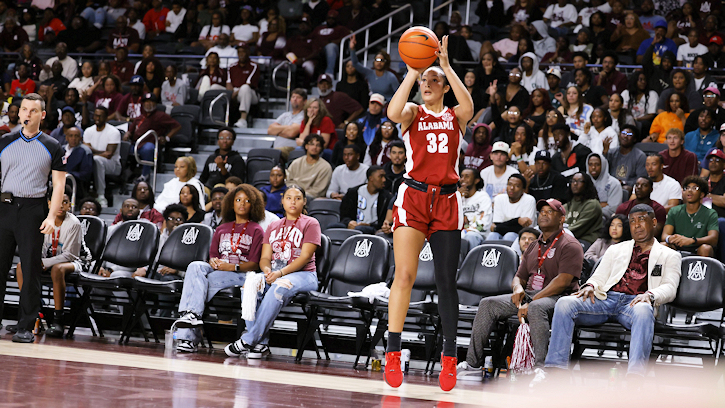 Aaliyah Nye (Pottawatomi) Added 12 Points for Alabama in Win over Alabama A&M