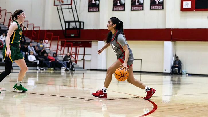 Jasmine Olivar (Apache) Recorded 16 Points for Pacific University in Win over Nebraska Wesleyan