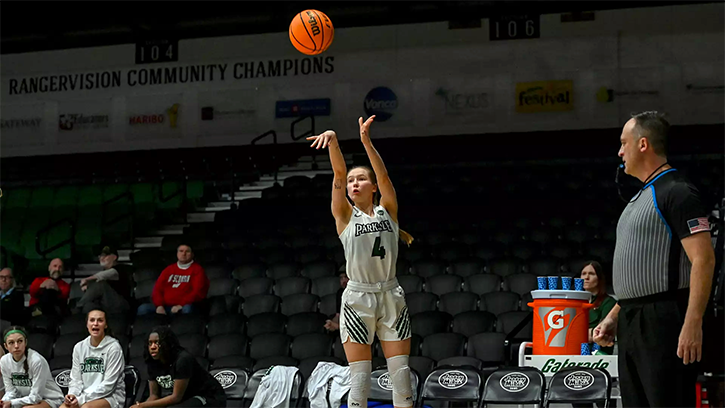 Sheridan Flauger (Oneida) neared a triple-double with 21 points, 10 rebounds, and 7 assists for UW-Parkside